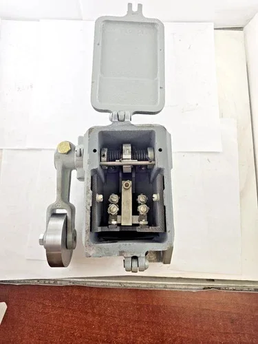 Westinghouse HS-6 Heavy-Duty Limit Switch Style 1032170-E — product image 10 of 10