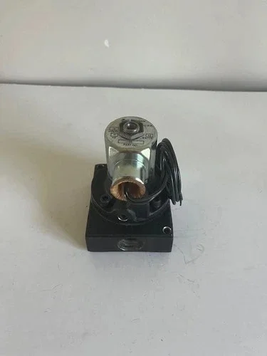 Norgren E1012B-C0 3-Port 2-Position Normally Open Directional Solenoid Valve 1/4 Inch — primary product image