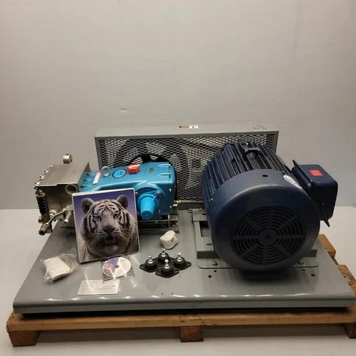 Cat Pumps 3801K.CO2 Triplex Plunger Pump with 15 HP Marathon Electric Motor — product image 18 of 21