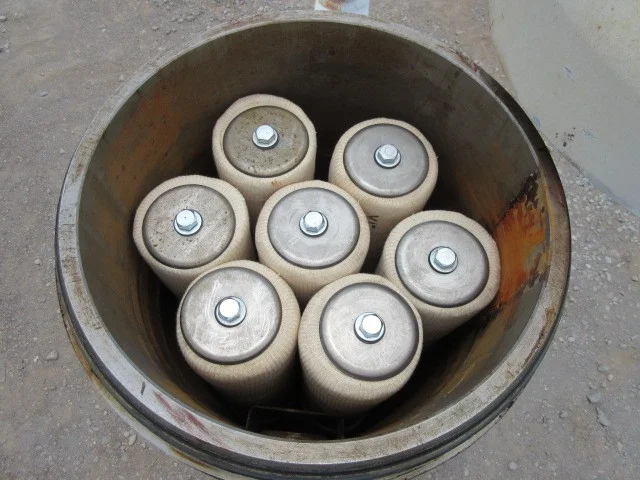 Hyco Corp Vertical Coalescing Filter Vessel, 16" x 3', SN 91-40 — product image 3 of 13