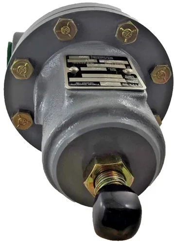 Fisher Type 98H-50 Backpressure Regulator/Relief Valve, 1/2 inch, 70-140 psi — product image 5 of 6