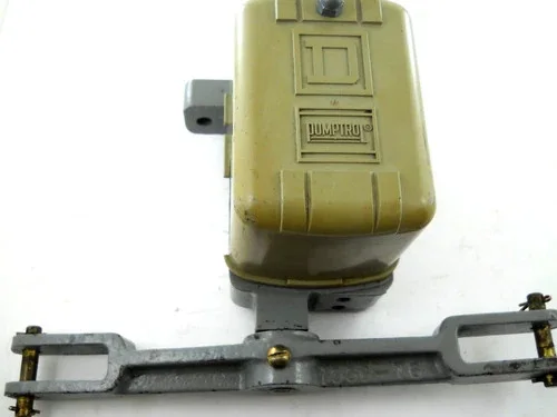 Square D 9035 DG10 Float Switch with Arm, Series B — primary product image