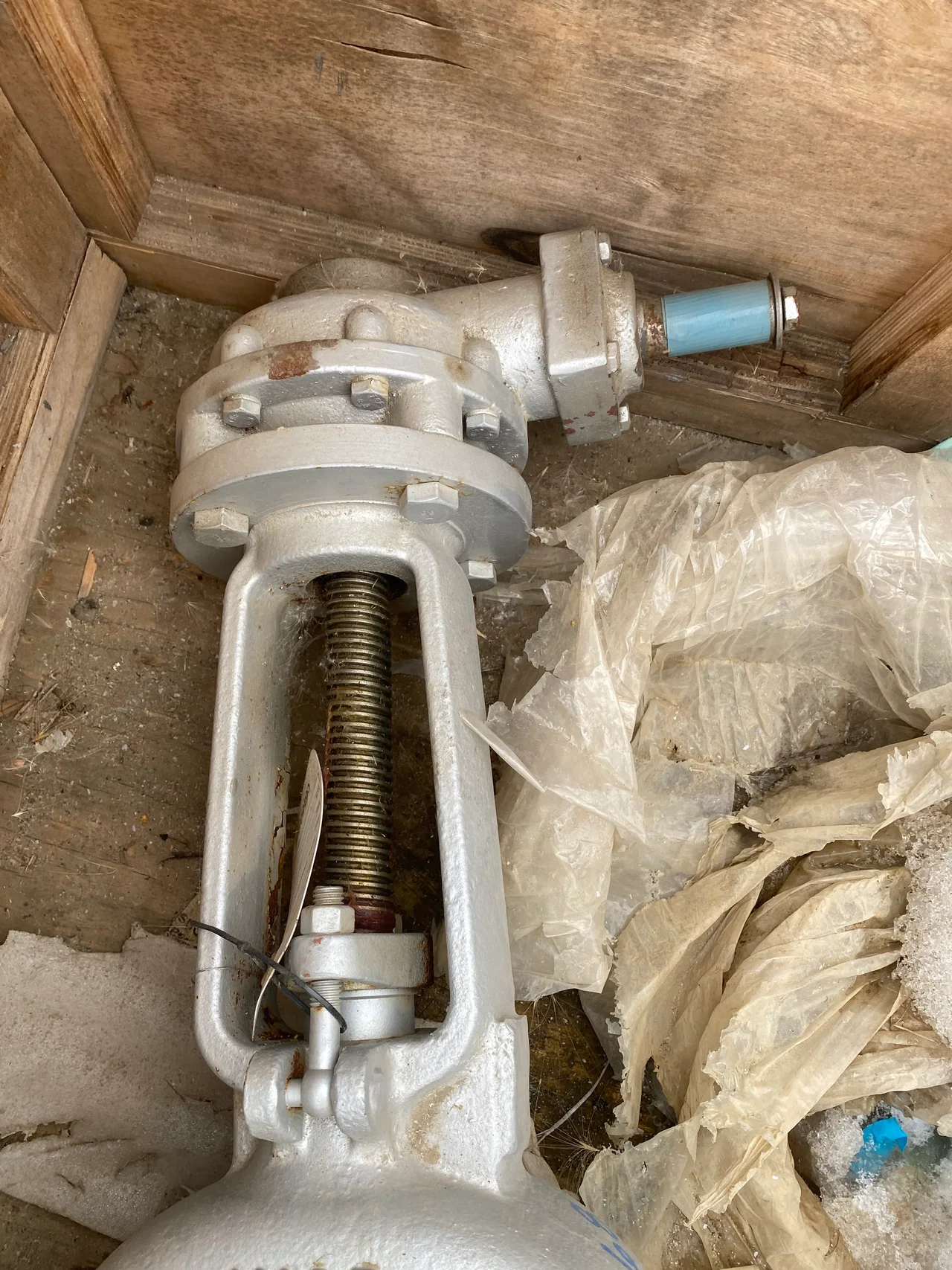 Neway 8 Inch Class 150 Gate Valve — product image 3 of 4