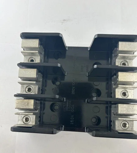 Littelfuse LH25100-3C Class H Fuse Block, 250V, 100A, 3-Pole — product image 3 of 4