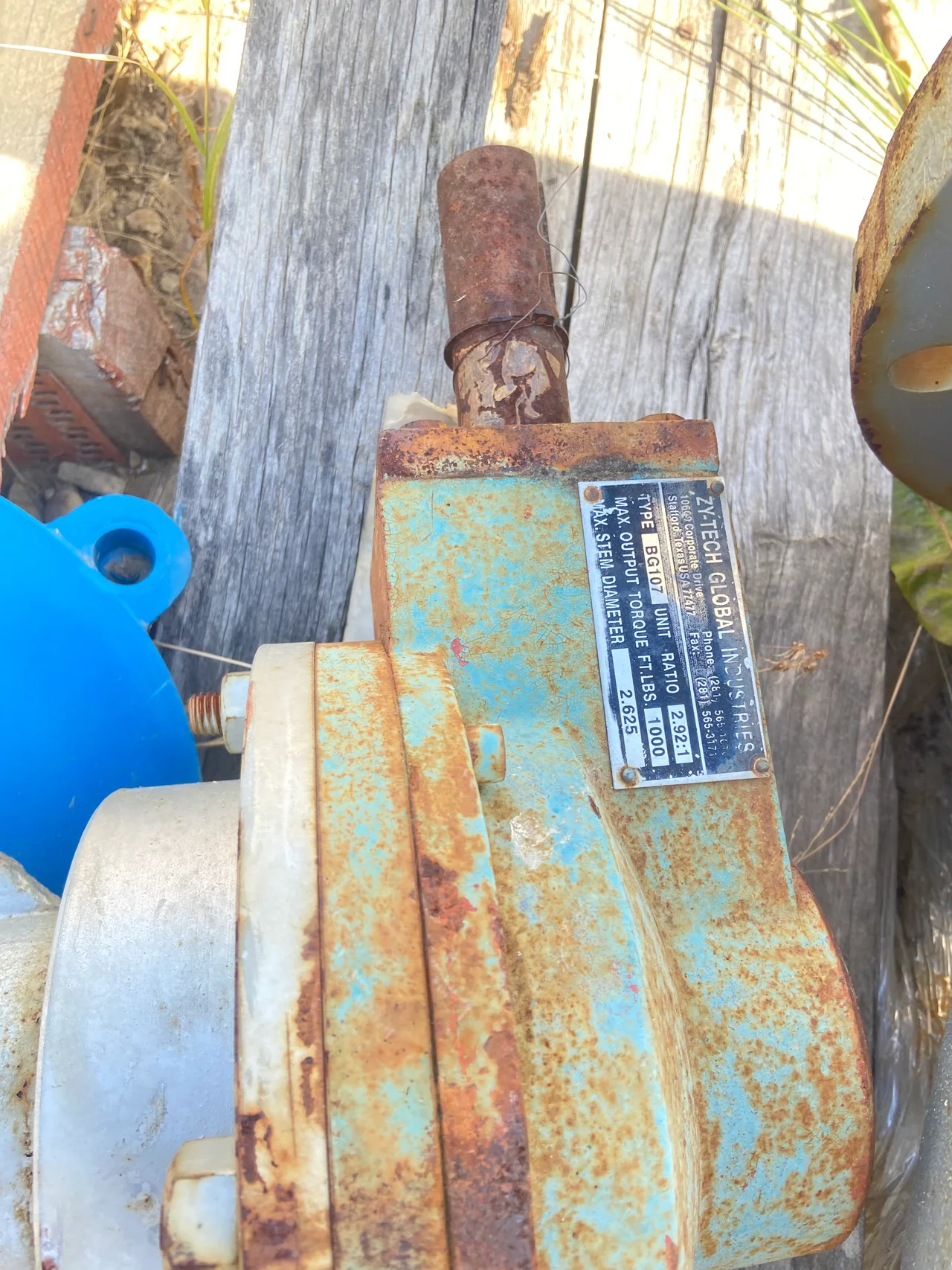 Zy-Tech Global Industries 8-Inch Class 150 Gate Valve Model G37XUD with BG107 Gear Operator — product image 3 of 4
