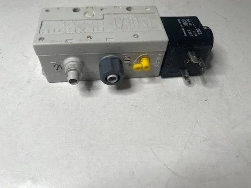 Bosch Rexroth PW 67697-5 Solenoid Valve 4-Way 2-Position 24VDC Pneumatic Spring Return — product image 3 of 5