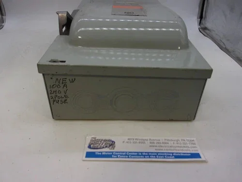 ITE Vacu-Break Heavy Duty Enclosed Safety Switch SN323, 100A 240V Fusible — product image 8 of 9