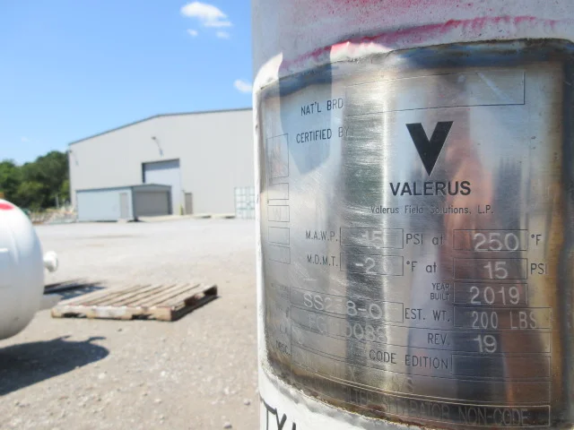 Valerus Low Pressure Filter Vessel 8-5/8 inch x 3 ft 9 in — product image 6 of 11