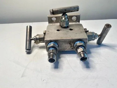 Parker PGI M-650SCT-WAW3 Transmitter Isolation Block & Bleed Valve 10000 PSI Stainless Steel — product image 3 of 5