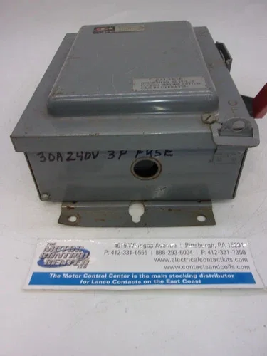 Cutler-Hammer Heavy Duty Safety Switch 4105H2441H, 30A 240V 3P Fusible — product image 5 of 8