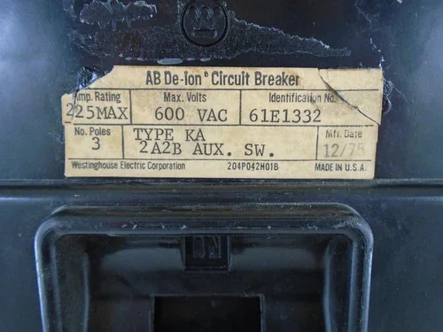 Westinghouse KA3225F 225A 3-Pole 600V AC Molded Case Circuit Breaker with Auxiliary Switch — product image 2 of 10