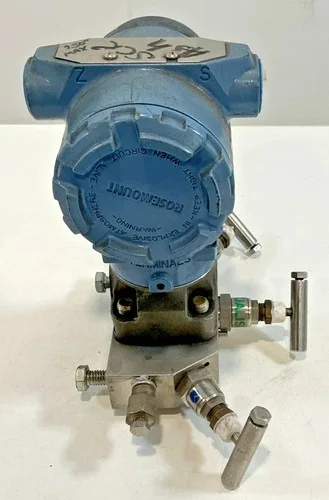 Rosemount 3051CG2A02A1AS5M5 Coplanar Gage Pressure Transmitter with Integral Manifold — product image 5 of 6