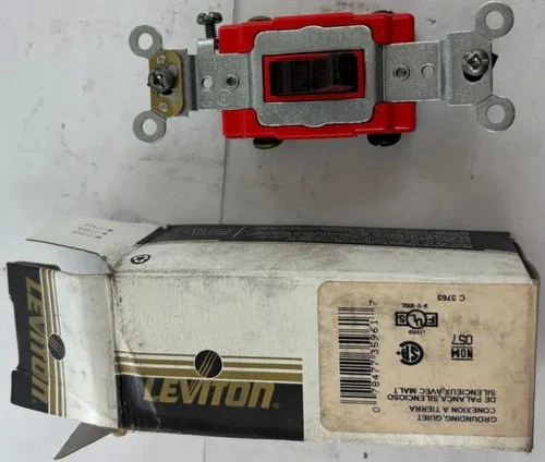 Leviton 1222-2 Double-Pole 20A Toggle Switch — primary product image