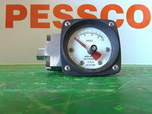 Mid-West Instrument Differential Pressure Gauge Model 142SA-00-NMYO — primary product image