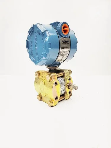 Rosemount 1151GP4E12C6 Gage Pressure Transmitter with Manifold — primary product image
