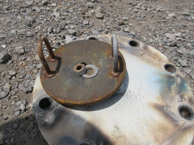 Valerus SS256-0 Vertical Pressure Vessel 8-5/8" x 3'9" — product image 3 of 10