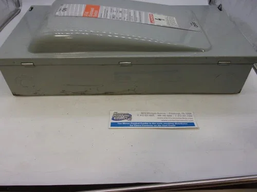 ITE Vacu-Break Heavy Duty Enclosed Safety Switch SN323, 100A 240V Fusible — product image 9 of 9