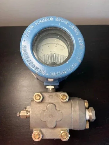 Rosemount 1151DP5E2AM3B3 Differential Pressure Transmitter with Local Display — product image 5 of 7