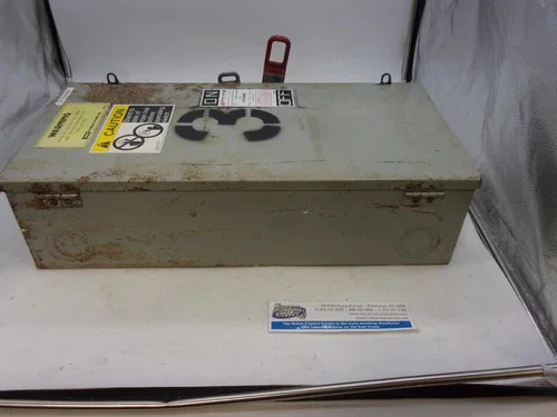 Federal Pacific H1136SN Heavy Duty Fusible Safety Switch — product image 9 of 9