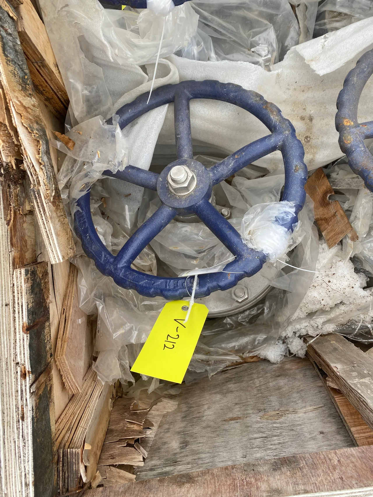 Neway Globe Valve 6" Class 150 RF ASTM A995 4A Duplex Stainless Steel — primary product image