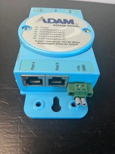 Advantech ADAM-6520L 5-Port Industrial Unmanaged Ethernet Switch — product image 3 of 5