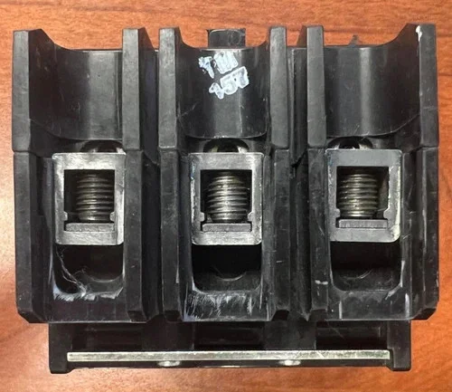 Eaton GHB3045 3-Pole 45A Molded Case Circuit Breaker — product image 4 of 6