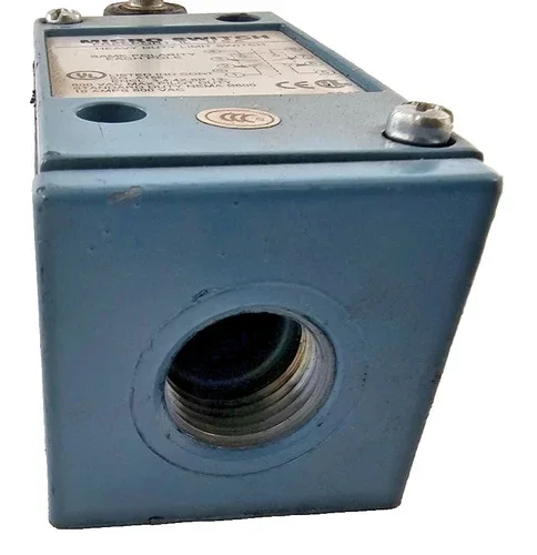 Honeywell Micro Switch LSP7L Heavy Duty Limit Switch — product image 3 of 7