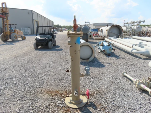 Bailey's Welding & Machine Fuel Gas Filter Vessel 6-3/4" x 4'3" — product image 10 of 10