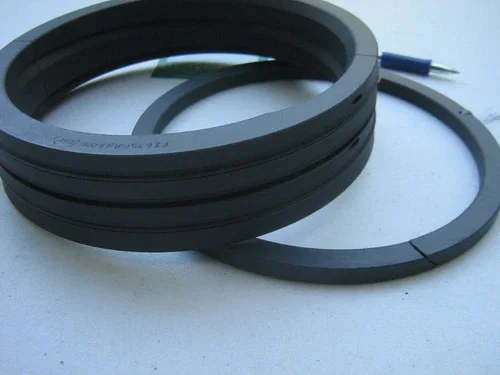 EnviroSeal SpiralTrac FI6750RS8000 Split Seal for 6.75" Shaft — primary product image