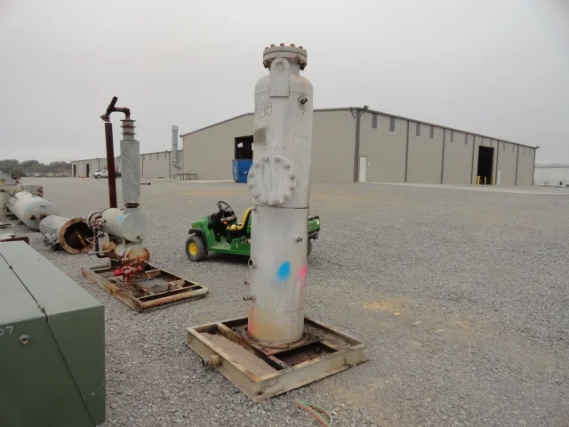 Smith Industries Vertical Fuel Gas Scrubber 20" x 6' — primary product image