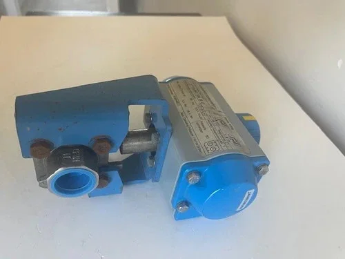 Jamesbury 3/4 Inch Ball Valve 3/4-213600TTAQ with VPVL051 Double Acting Pneumatic Actuator — product image 5 of 7