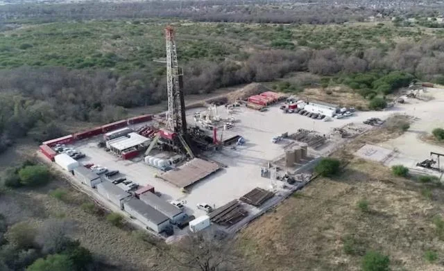 Davis 1500E Drilling Rig 11 — product image 2 of 2