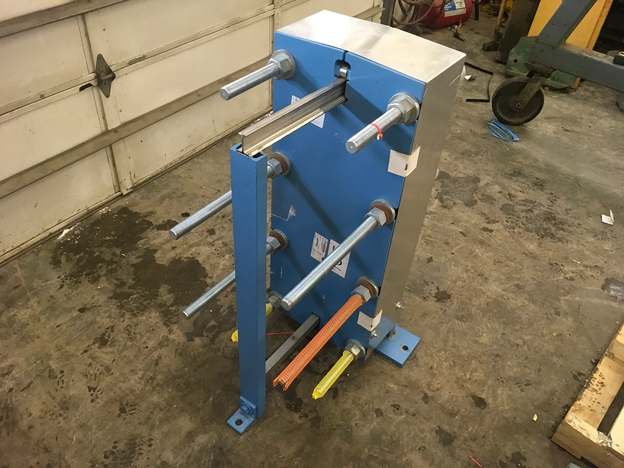 Tranter Superchanger Plate and Frame Heat Exchanger UXP-100-H-6-UR-55 — product image 2 of 4