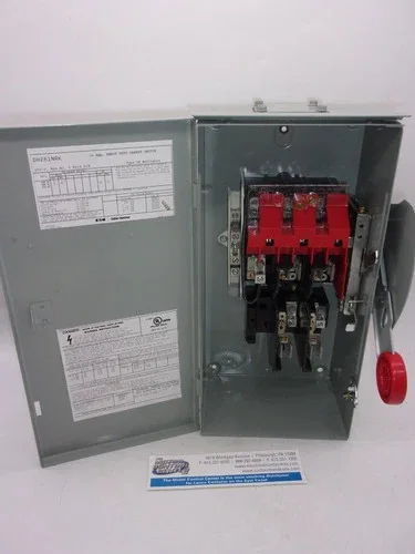 Eaton Cutler-Hammer DH261NRK Heavy Duty Safety Switch, 30A, 600V, 2-Pole Fusible, NEMA 3R — product image 4 of 10