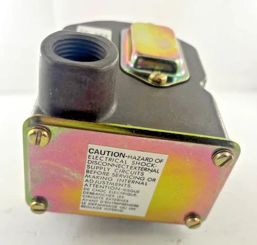 Barksdale D2T-B3SS-UL-S0090 Pressure or Vacuum Activated Switch — product image 2 of 8