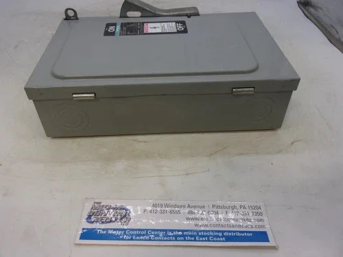 Siemens JN422 Fusible Heavy Duty Safety Switch, 60A, 240V, 3-Pole, NEMA 1 — product image 8 of 8
