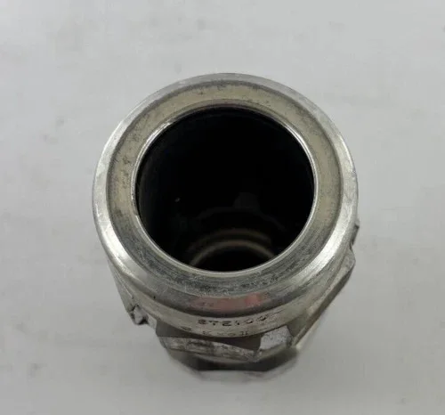 Thomas & Betts Star Teck Extreme STE100 Aluminum Cable Fitting — product image 3 of 5
