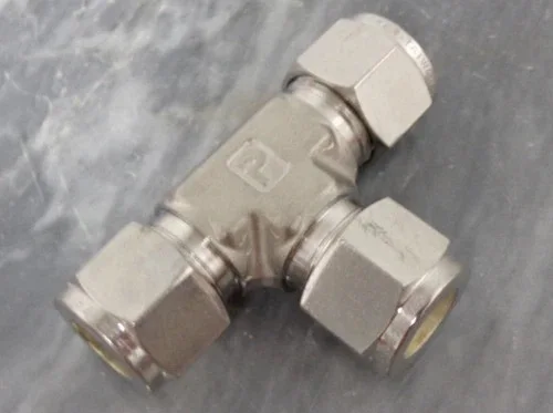 Parker 6ET6-316 A-LOK Union Tee, 3/8 Inch, 316 Stainless Steel — primary product image
