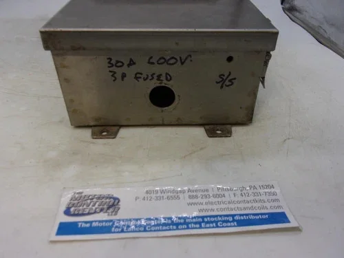 Westinghouse Heavy Duty Safety Switch HF361, 30A, 600V, 3P, Fusible, NEMA 12 — product image 7 of 10