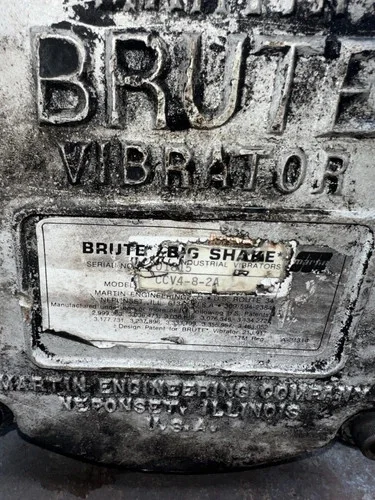 Martin Brute Pneumatic Rail Car Vibrator CCV4-8-2A — product image 3 of 7