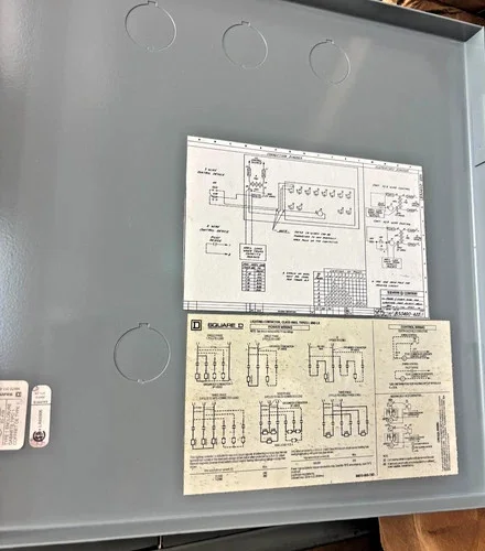 Square D 8903LG60V84FF4T Electrically Held Lighting Contactor — product image 2 of 7