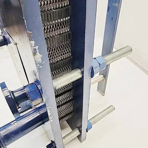 Ameridex X-15 Gasketed Plate Heat Exchanger with 28 Plates — product image 5 of 15