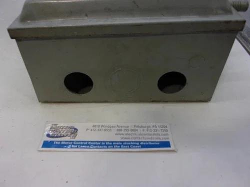 Federal Pacific Electric 7132 Safety Switch, 3P, Non-Fusible, 100A, 240V, NEMA 1 — product image 6 of 9