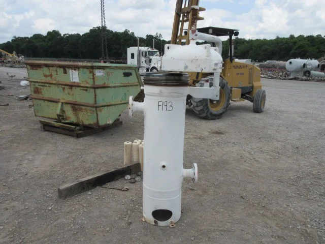 Hyco Corp Vertical Coalescing Filter Vessel, 16" x 3', SN 91-40 — product image 10 of 13