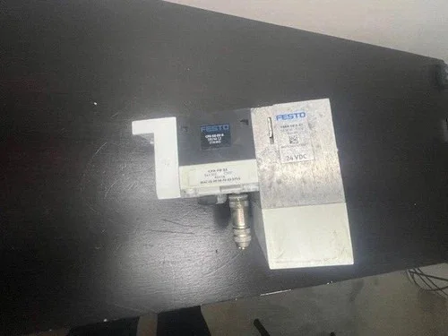 Festo CPX-FB32 Ethernet/IP Communication Node with CPX-GE-EV-S Interlinking Block — product image 7 of 8