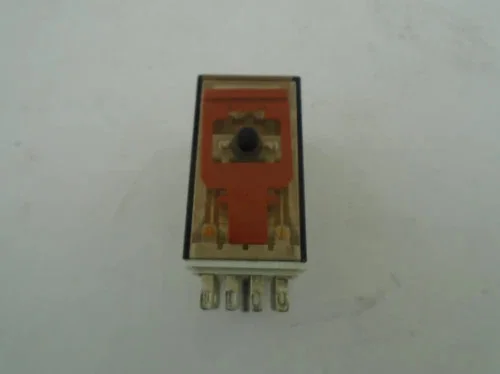 Schrack RA900252 Plug-in General Purpose Relay 120V AC — product image 3 of 3