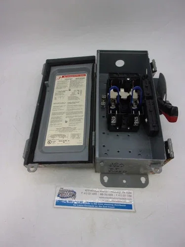 Square D H321AWK Heavy Duty Safety Switch, 30A, 2P, Fusible, 240V, NEMA 3R — product image 2 of 8