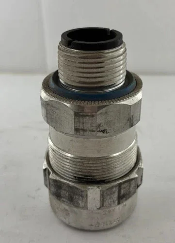 Thomas & Betts Star Teck Extreme STE100 Aluminum Cable Fitting — product image 5 of 5