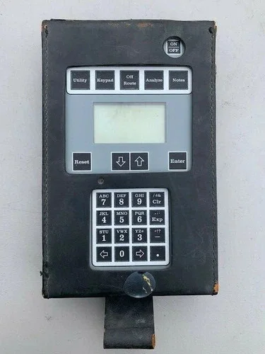 CSI Model 2100-4 Machinery Vibration Analyzer — product image 2 of 5