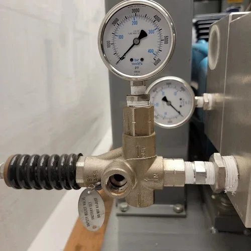 Cat Pumps 3801K.CO2 Triplex Plunger Pump with 15 HP Marathon Electric Motor — product image 9 of 21